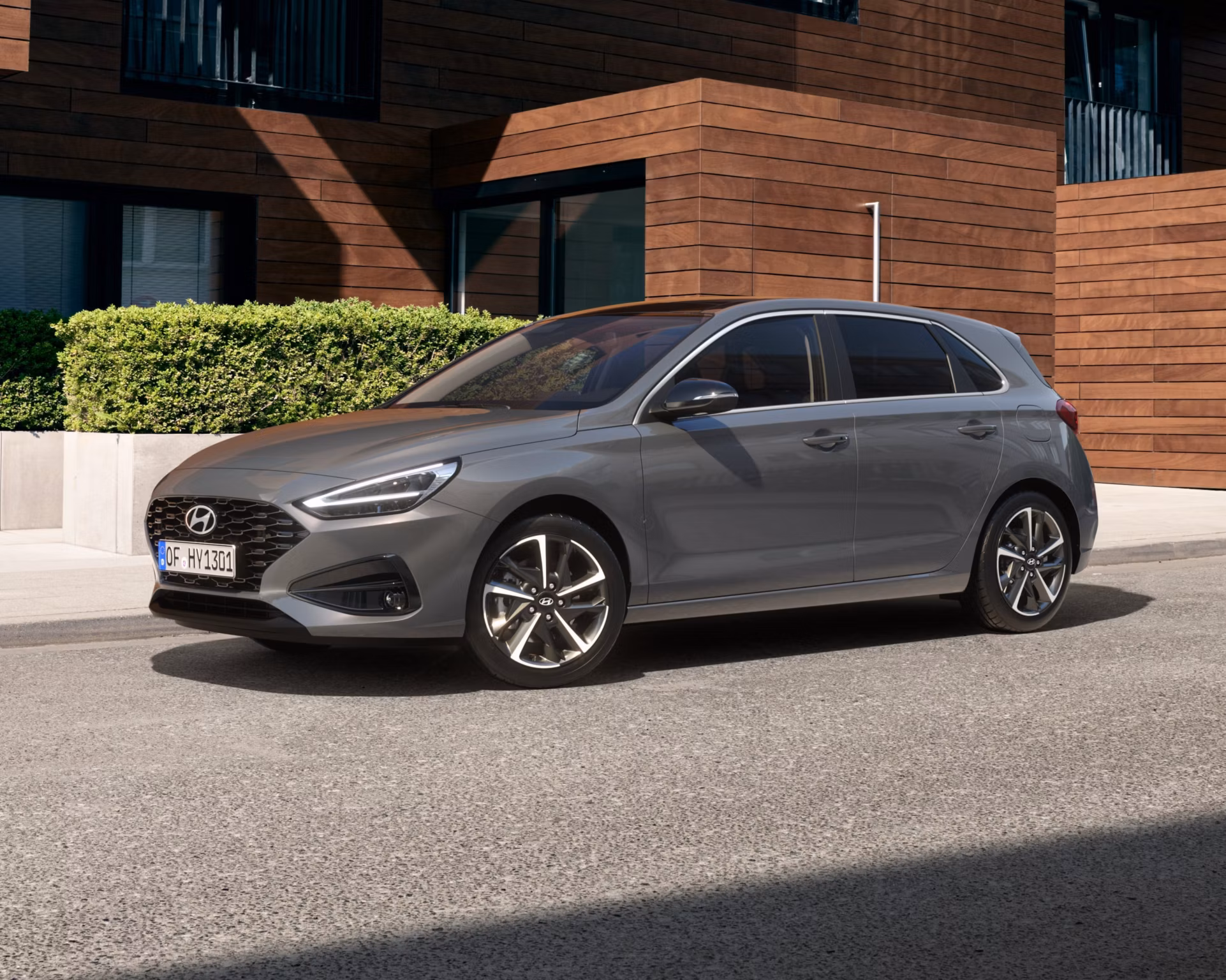 i30